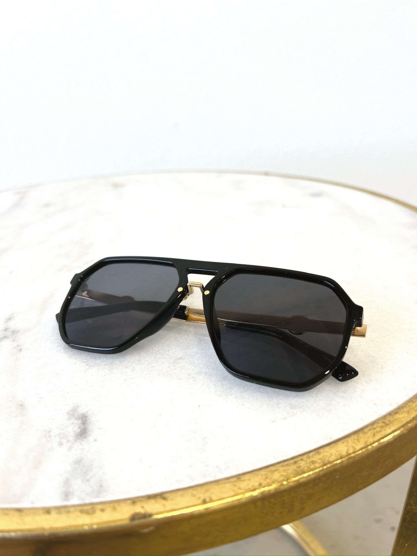 The Thin Frame Sunglasses