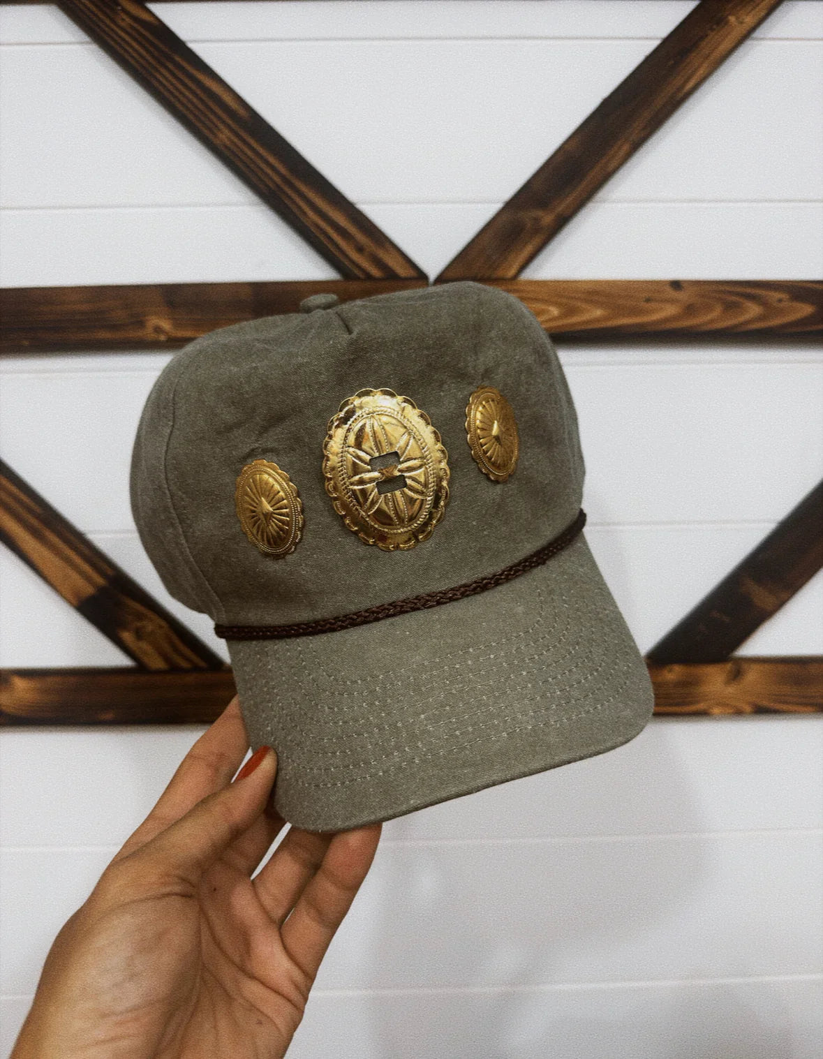 The Tres Concho Trucker Cap - Khaki
