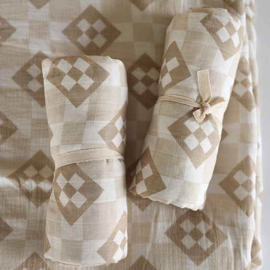 Muslin Swaddle | Cottage Quilt